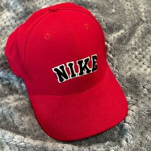 GC cute red Nike baseball cap hat